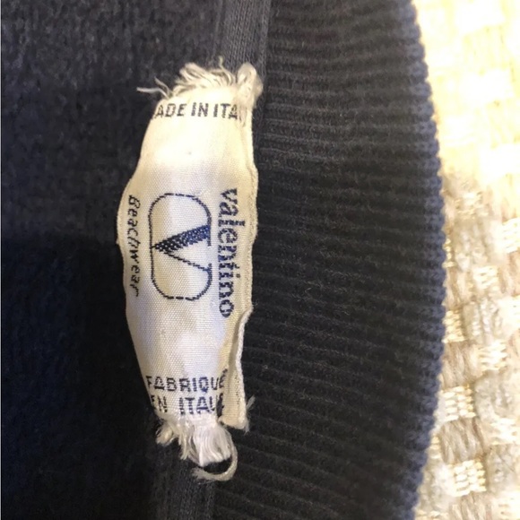 Valentino Unisex Sweatshirt - Picture 5 of 6